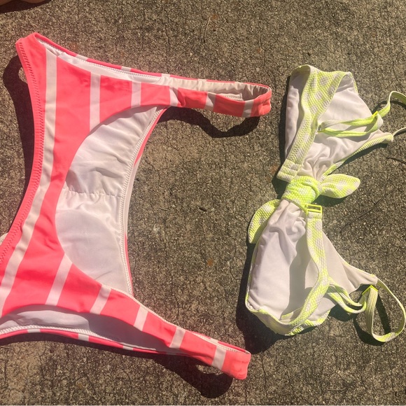 Aerie swim tops. - Picture 2 of 4